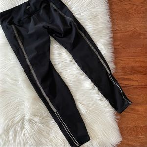 Brooks Women's Black Leggings with Gray Detailing